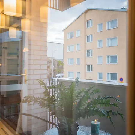 White House 61m2 Alppila Apartment *