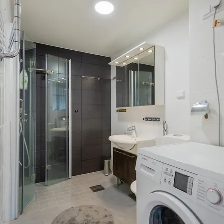 White House 61m2 Alppila Apartment Helsinki