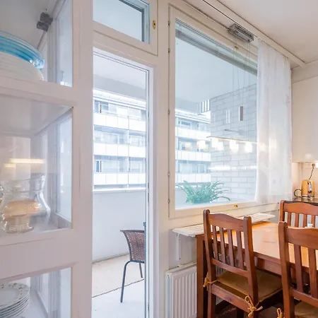 Apartment White House 61m2 Alppila