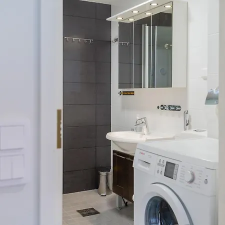 Appartamento White House 61m2 Alppila Helsinki