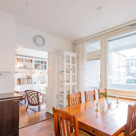 White House 61m2 Alppila Appartamento